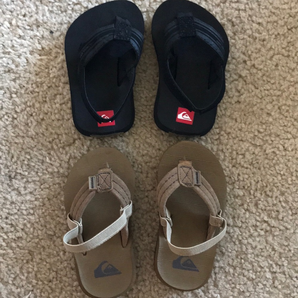 quicksilver baby flip flops size 4